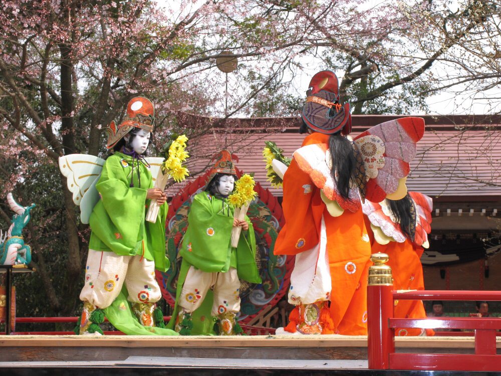 糸魚川けんか祭り 天津神社 舞楽 鶏冠