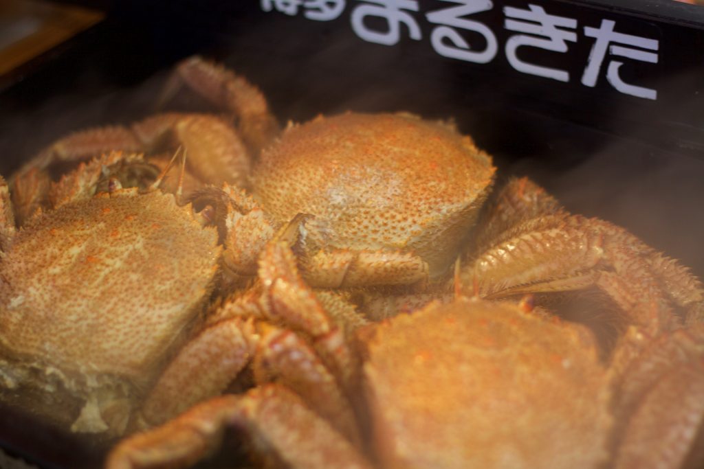 毛ガニ（茹でたて）